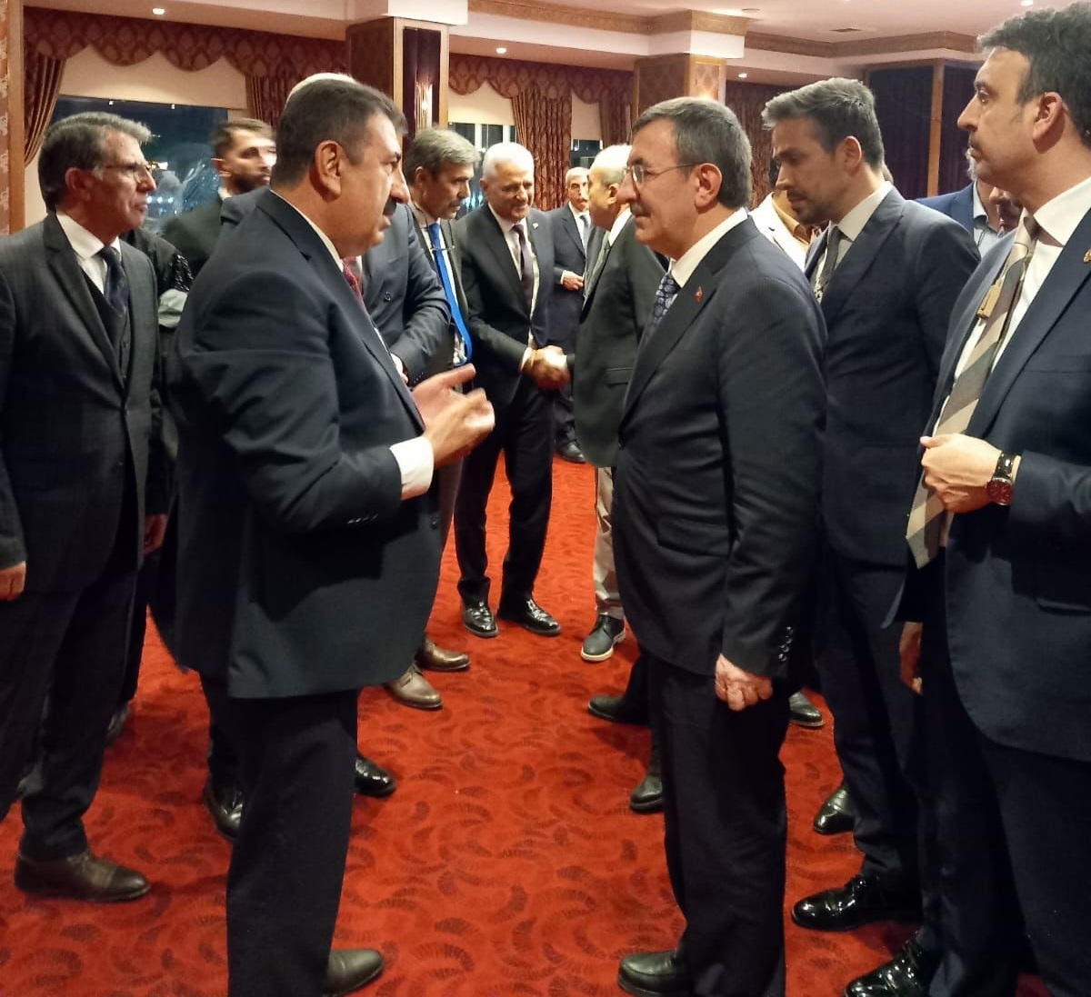 CUMHURBAKANI YARDIMCISI YILMAZ, TARPOL UN FTAR PROGRAMINDA KONUTU